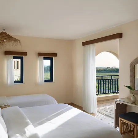 Grecotel Casa Paradiso אתר נופש 4*