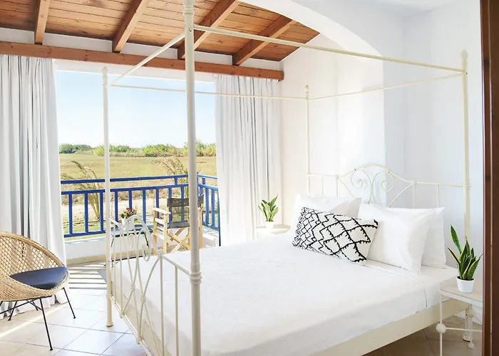 Grecotel Casa Paradiso 4*