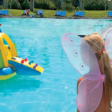 Grecotel Casa Paradiso אתר נופש מרמרי