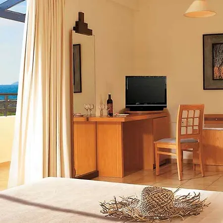 Resort Grecotel Casa Paradiso 4*