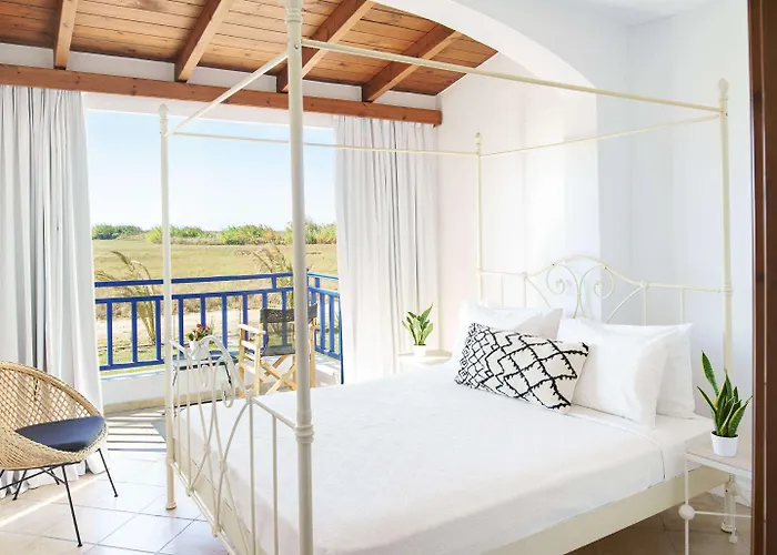 Grecotel Casa Paradiso 4*