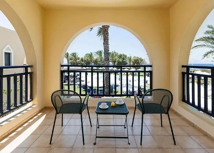 Grecotel Casa Paradiso منتجع 4*